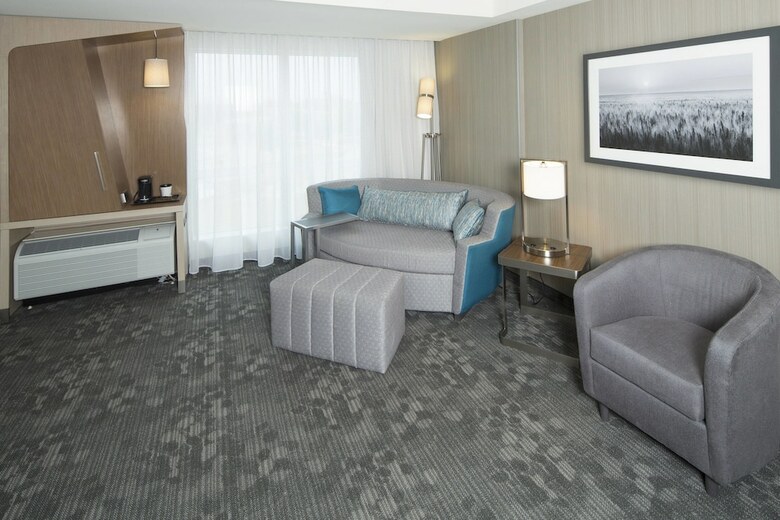 Hotel Courtyard By Marriott Dallas Midlothian-midlothian Conf Ctr