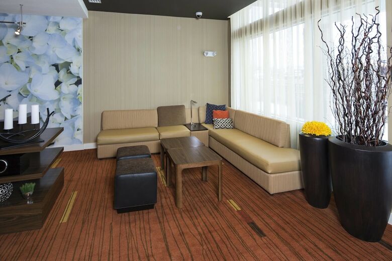 Hotel Courtyard By Marriott Dallas Midlothian-midlothian Conf Ctr