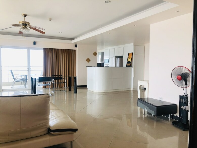 View Talay 6 Condominium By Honey