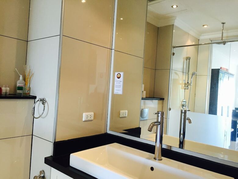 View Talay 6 Condominium By Honey