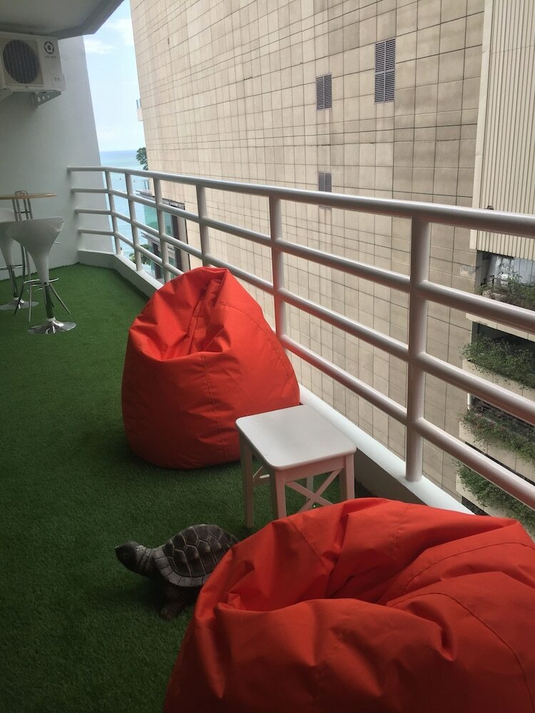 View Talay 6 Condominium By Honey