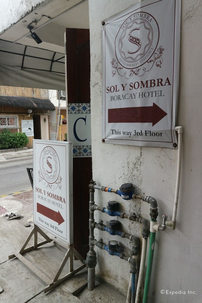 Sol Y Sombra Boracay Hotel