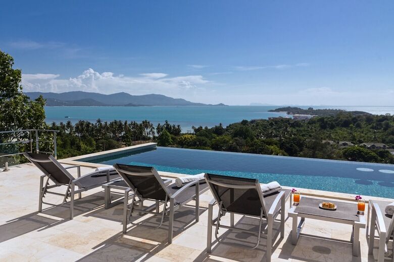 Red Sky Beach View Villa