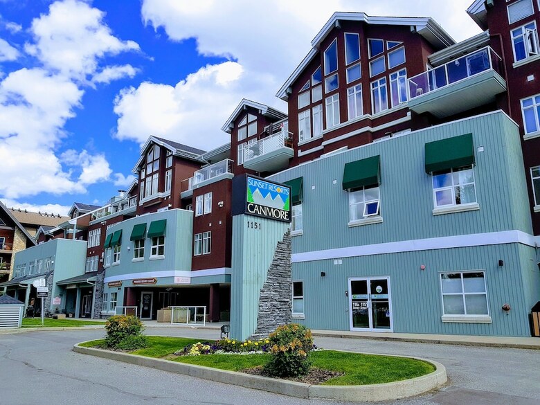 Sunset Resorts Canmore And Spa
