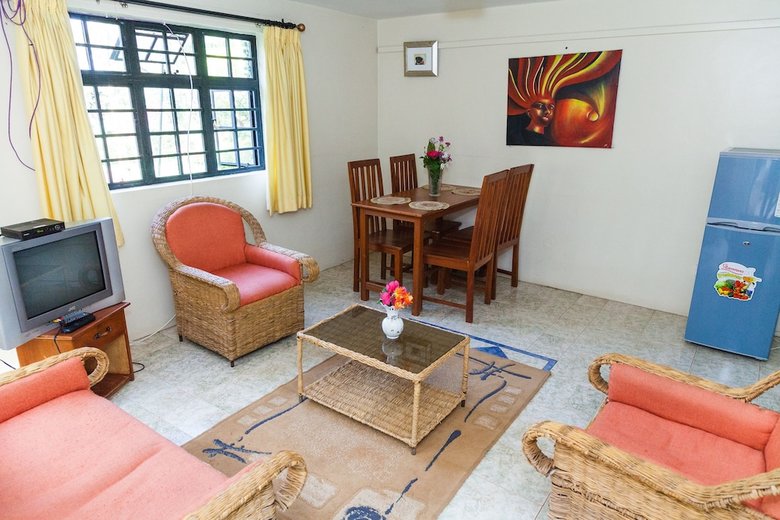 Hotel Hope Gardens Guest House