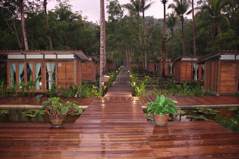 Hotel Jungle Koh Kood Resort
