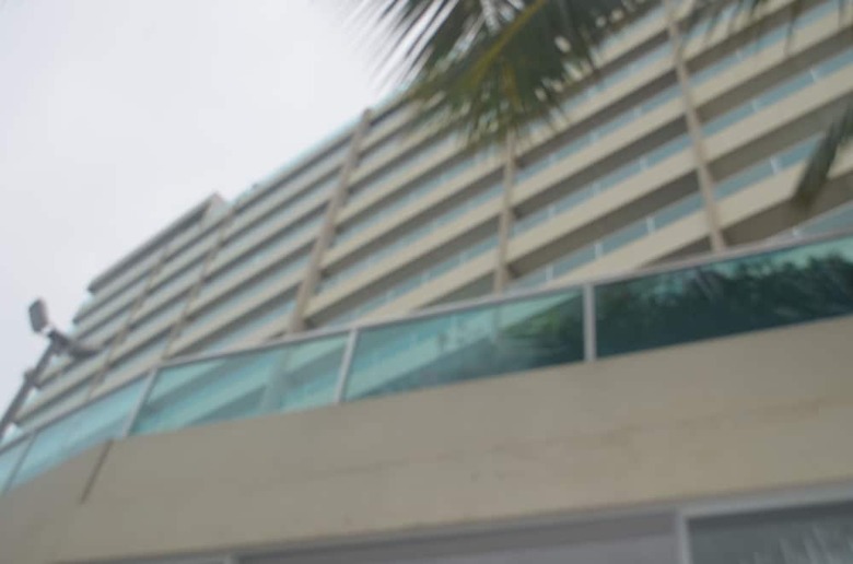 Luxury Apartment 3 R Private Beach
