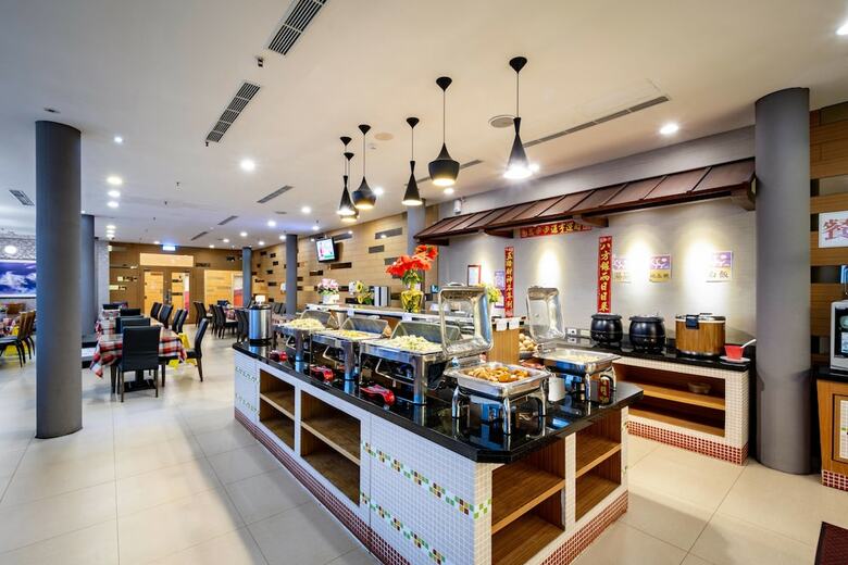 Yoyo Hotel