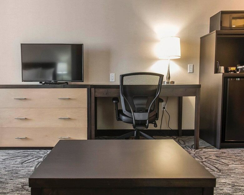 Hotel Quality Inn & Suites