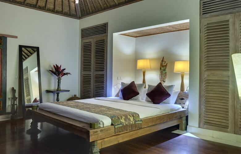 Tirta Naga Villa