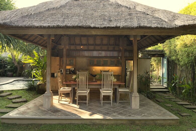 Tirta Naga Villa