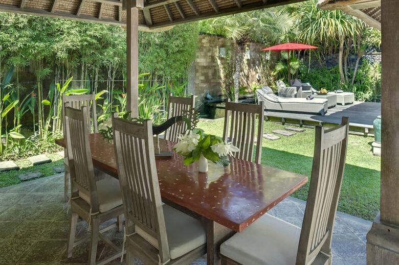 Tirta Naga Villa