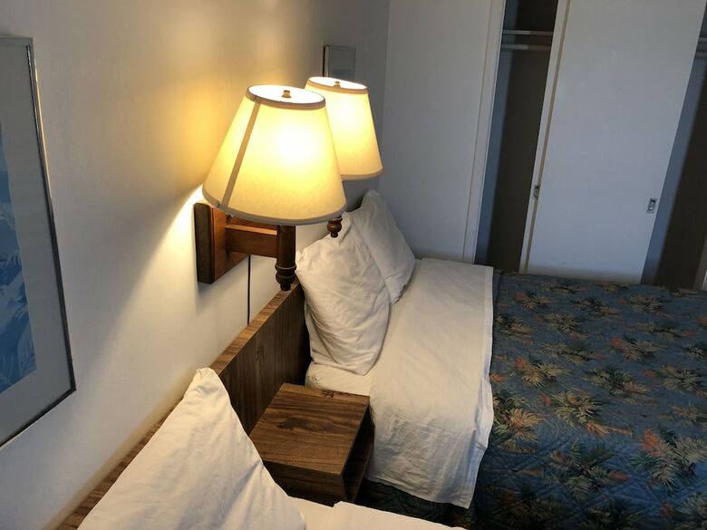Rose Motel