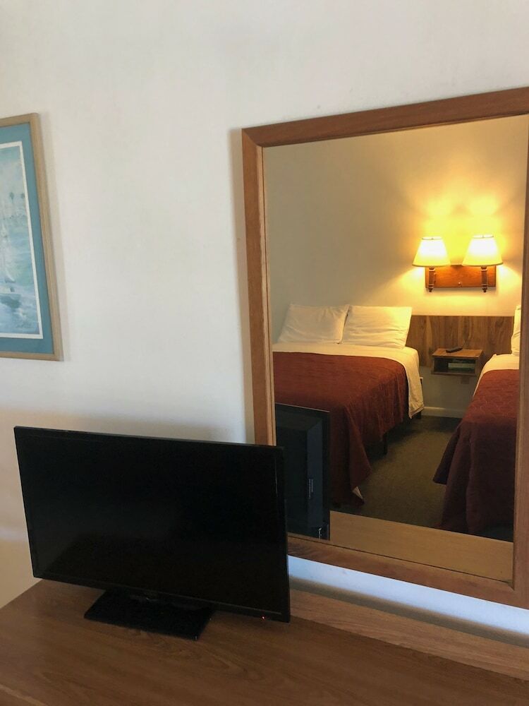 Rose Motel
