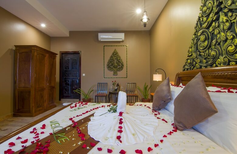 Indra Porak Residence Hotel