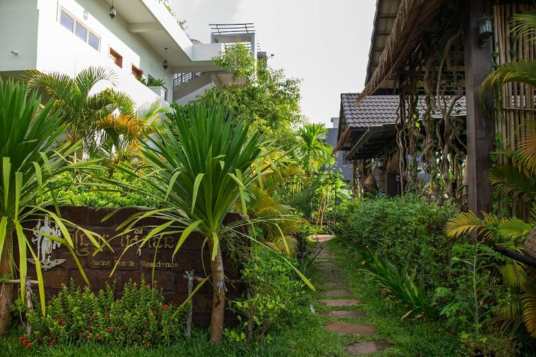Indra Porak Residence Hotel
