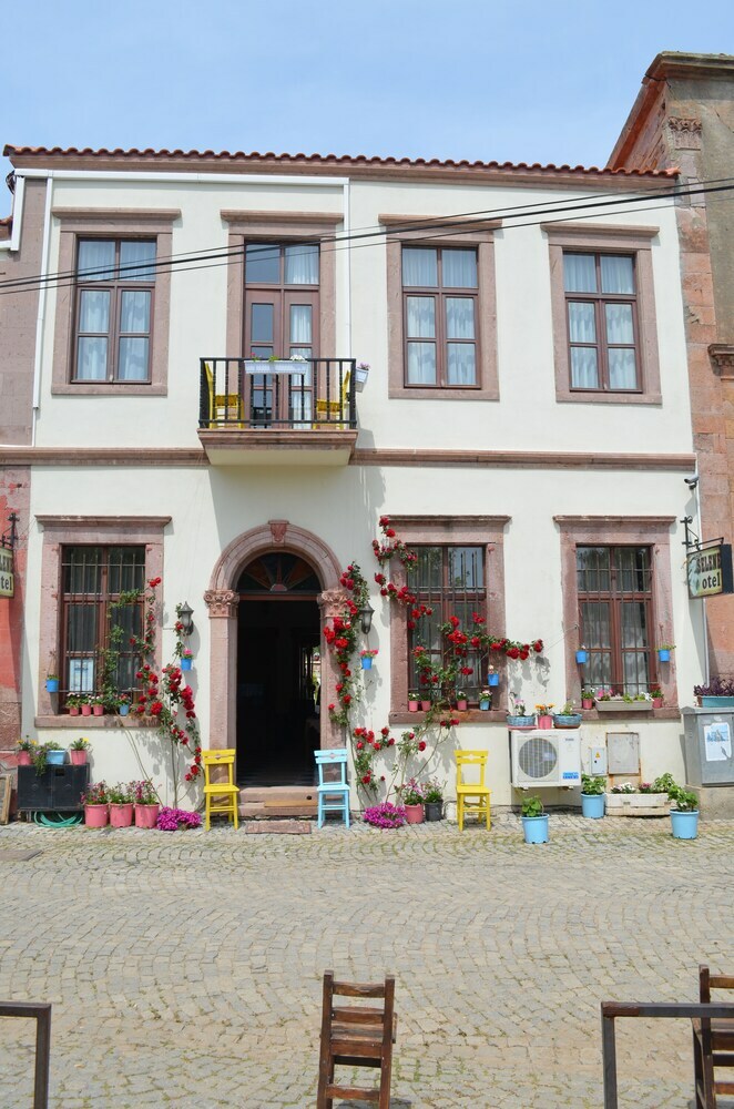Eden Selene Hotel