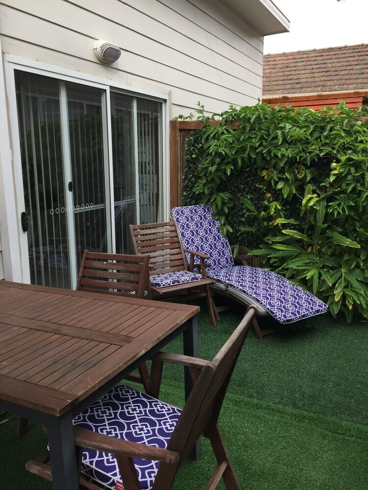 Sydney Executive Garden Apartments