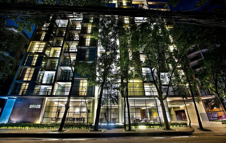 Hotel Space Apartments