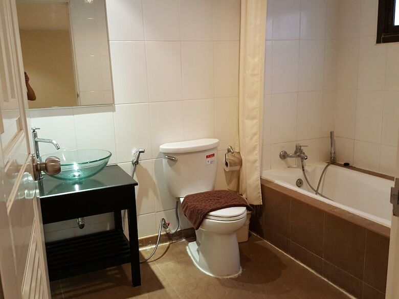 Hotel W 21 By Serene Asoke Suites