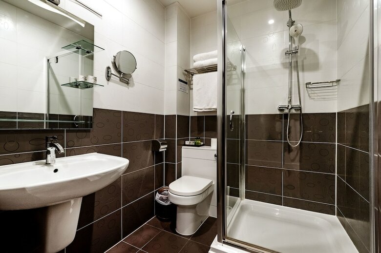 Grand Sapphire Hotel