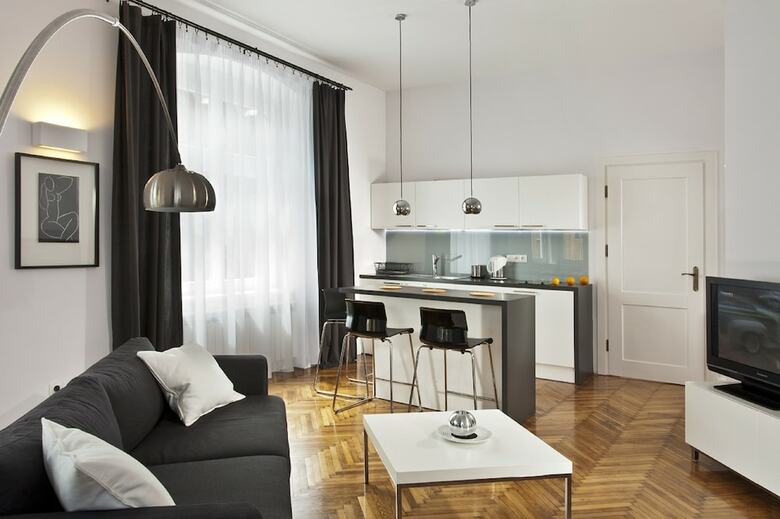 Apartamenty Pomara?czarnia