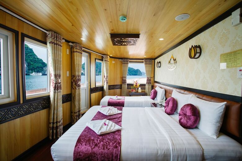 Halong Cristina Diamond Cruise