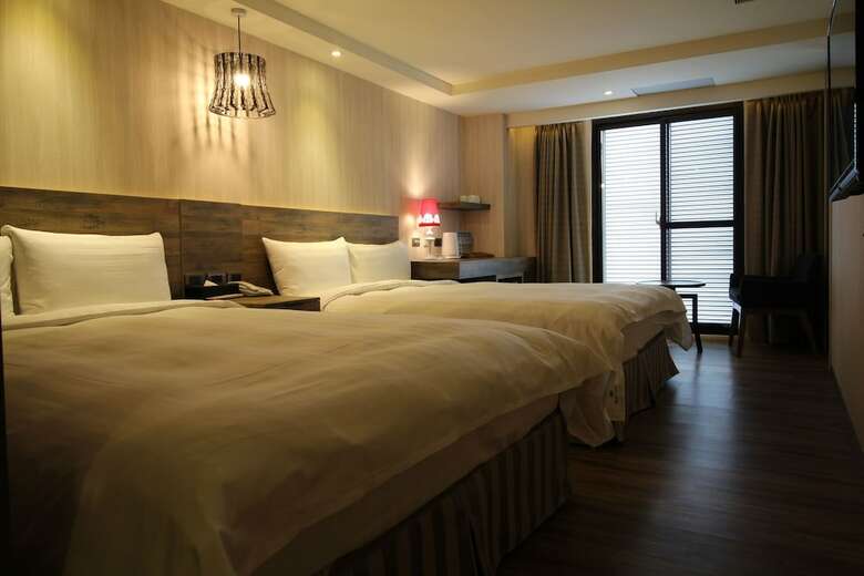 Lan Kwai Fong Garden Hotel