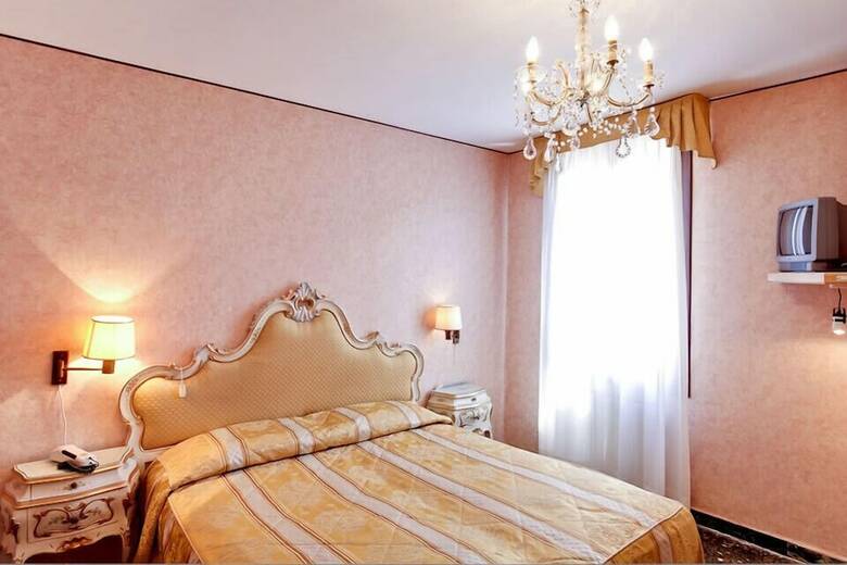 Hotel Albergo Basilea
