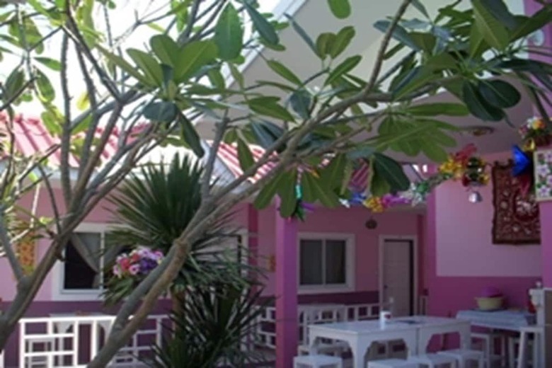 Hotel Baan Kan Eang Koh Lan
