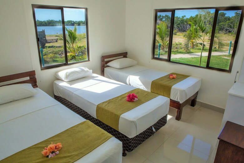 Hotel Bayview Cove Resort