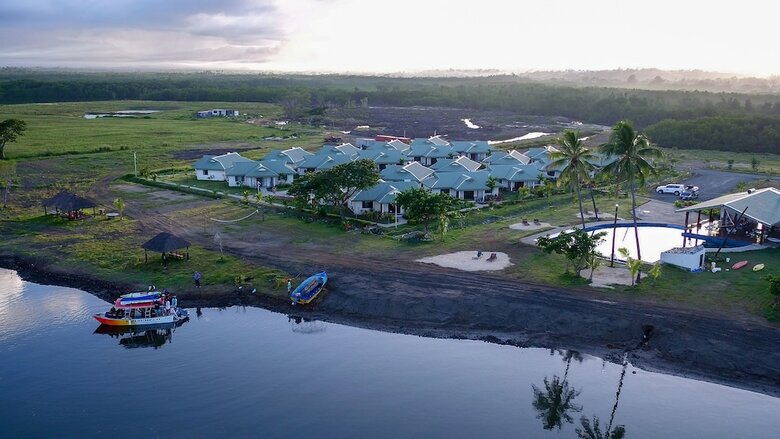 Hotel Bayview Cove Resort