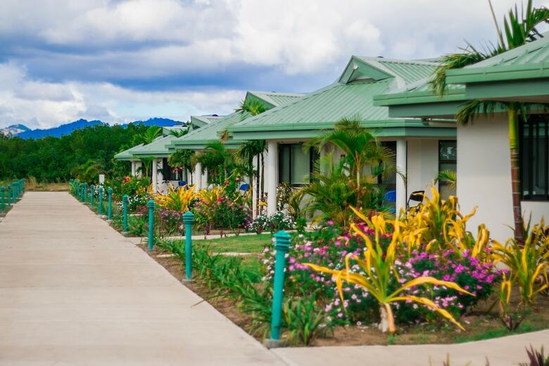 Hotel Bayview Cove Resort