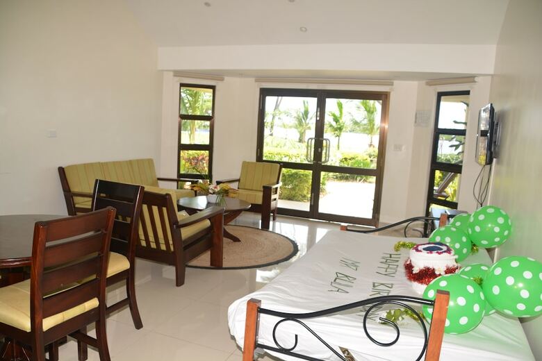 Hotel Bayview Cove Resort