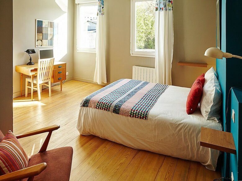 Les S�raphines Bed N Business