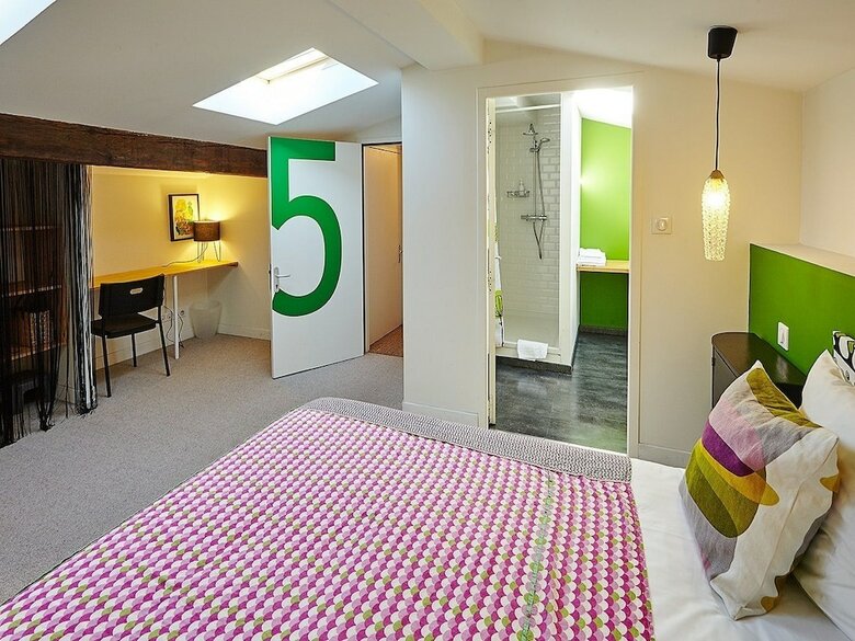 Les S�raphines Bed N Business