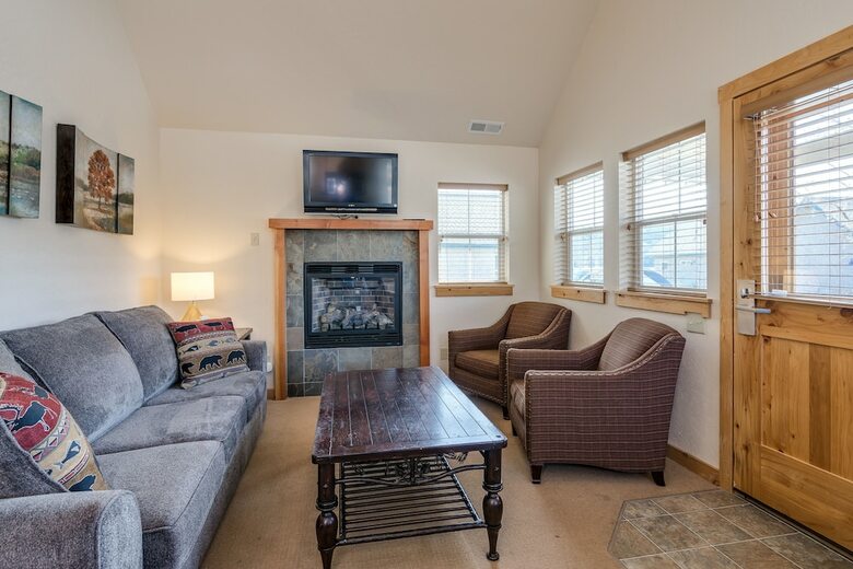 Dover Bay Resort