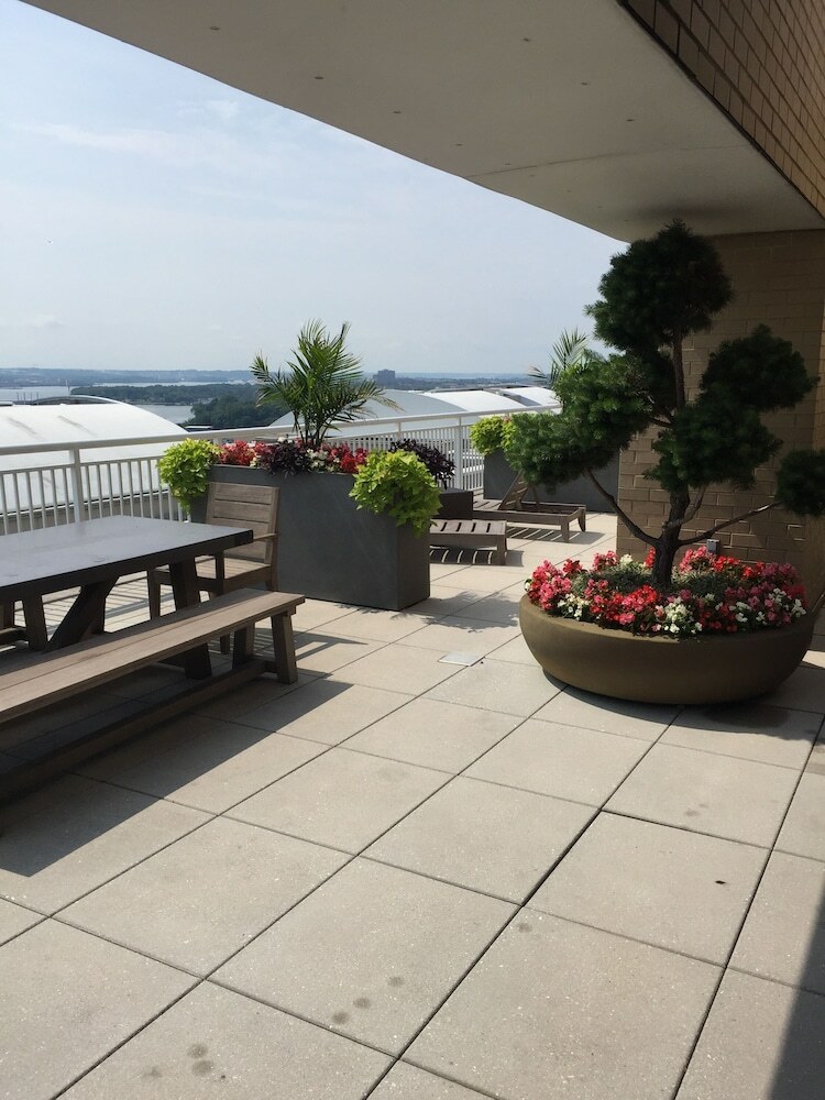 Aparthotel Concord By Executive Apartments