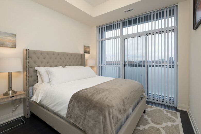 Diamond Vacation Homes - Bayview Avenue
