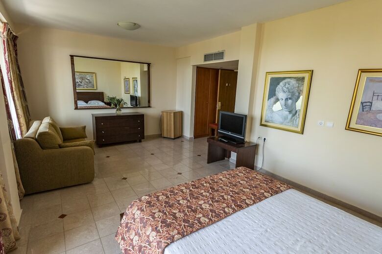 Dolphin Resort Hotel & Conference