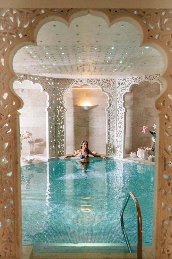 Hotel Vanagupe Spa And Conference Centre