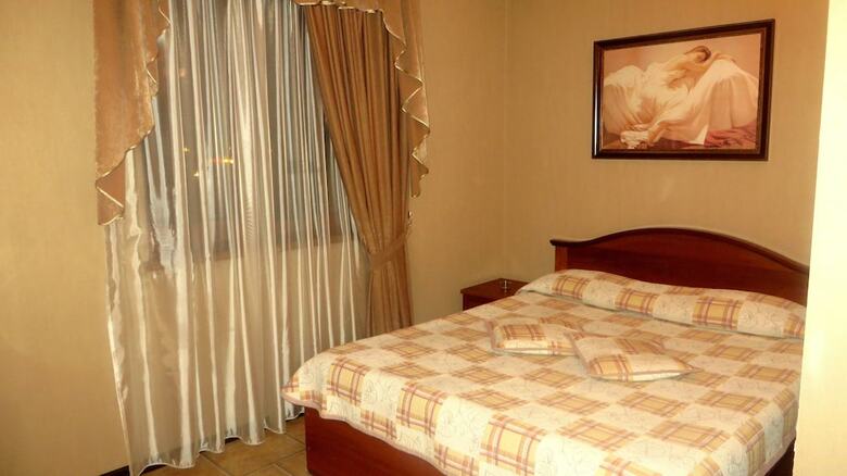 Park Avenue Hotel
