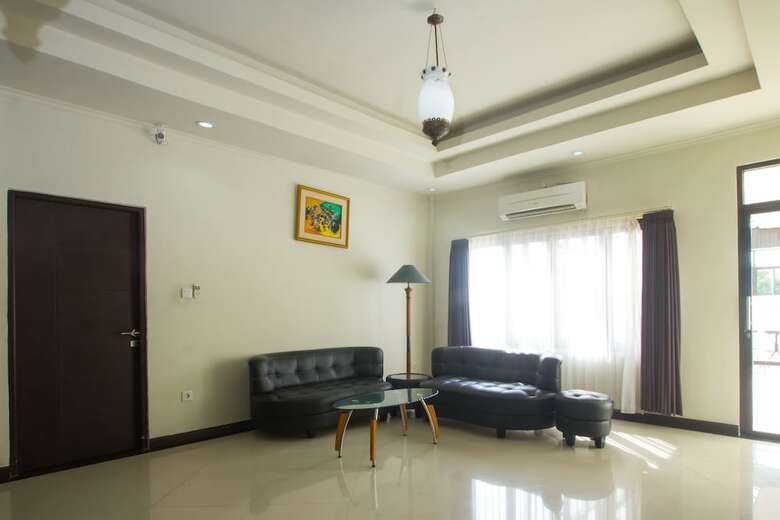 Maxi Hotel Kedonganan