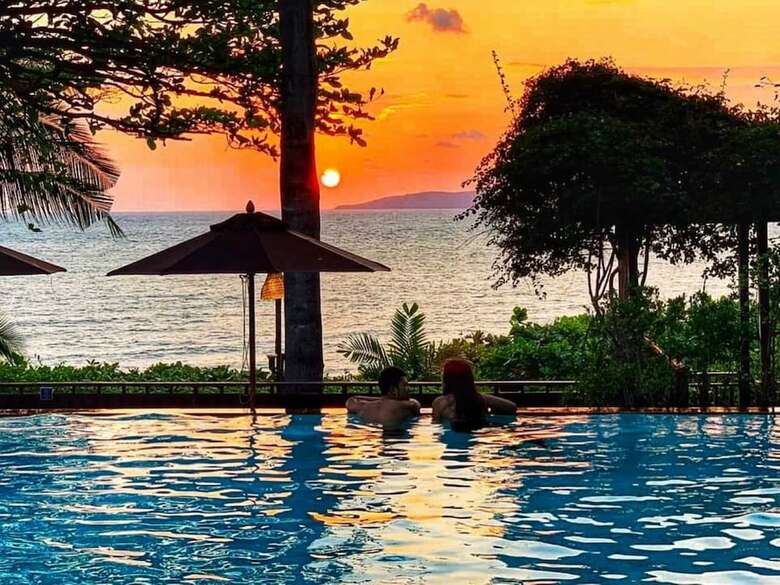 Hotel Birds And Bees Resort