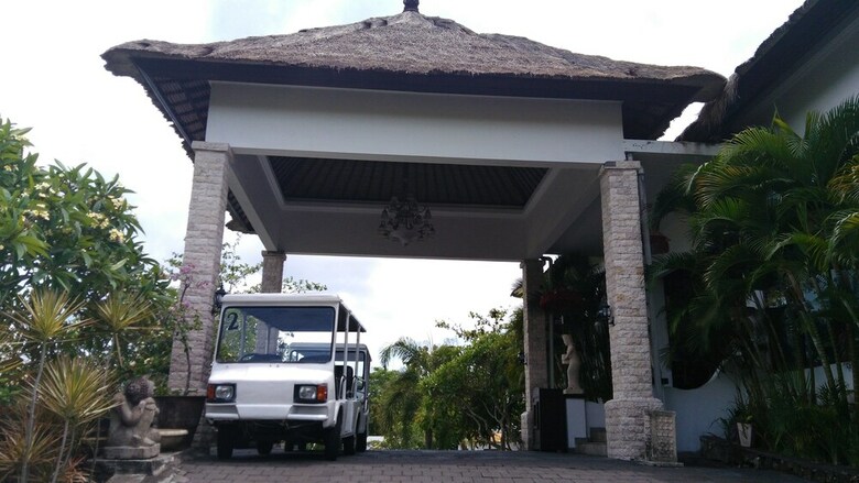 Hotel Royal Pool Villa Bali