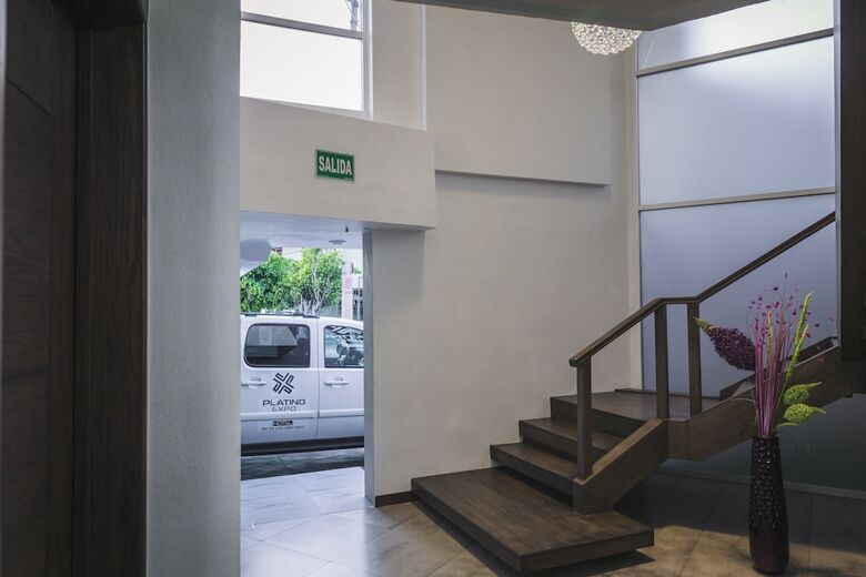 Hotel Platino Expo