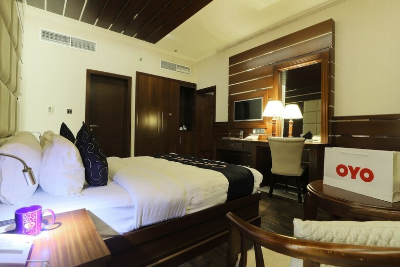 Capital O 325 Queen Palace Hotel