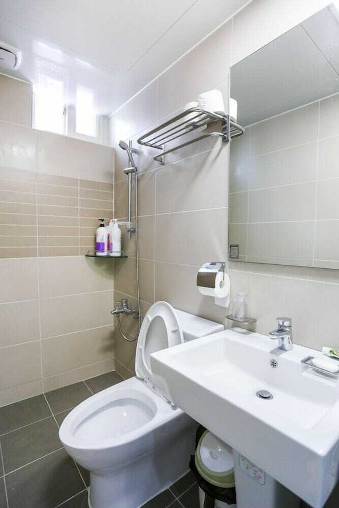 Hostal Beluga Guest House - Hostel