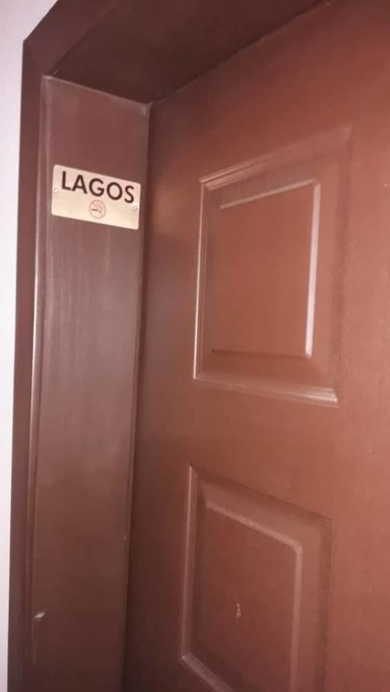 Hotel Swisscottage Suites