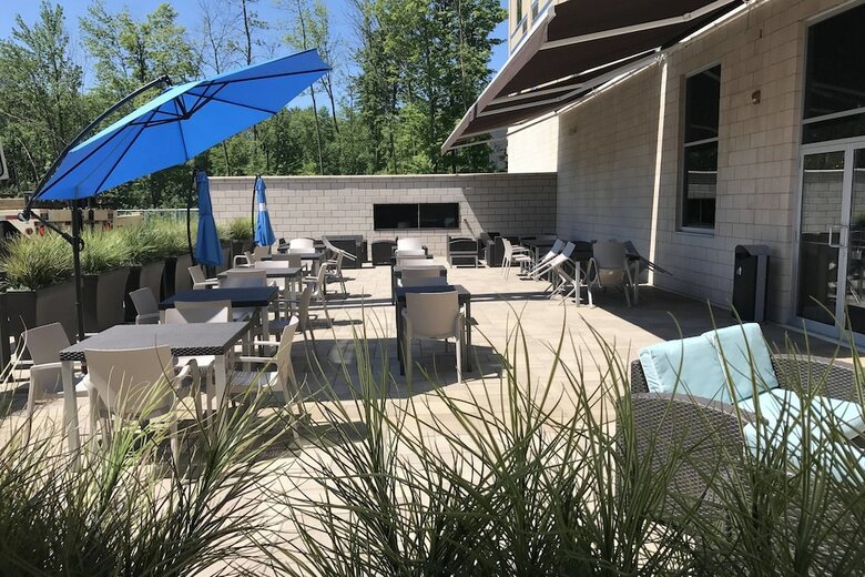 Hotel Courtyard By Marriott Montreal West Island/baie D'urfe